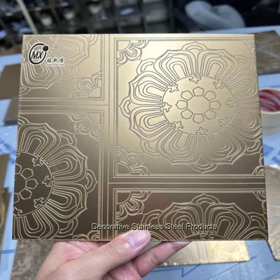 Buon prezzo Diversi modelli di superficie incisa Pvd rivestimento lamiera in acciaio inossidabile per la decorazione del design in linea