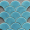 Piastrella a mosaico in ceramica con motivi a forma di ventaglio di colore blu cielo verde blu del Sud America per la decorazione murale