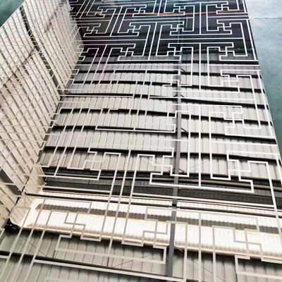 Prezzo buono Disegno inciso in acciaio inossidabile 316L di colore brillante argento per la decorazione degli hotel in linea