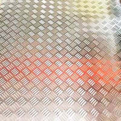 Prezzo buono Piastra in acciaio inox a scacchi SUS 304 316 201 spessore 4mm 5mm 6mm per scale in linea