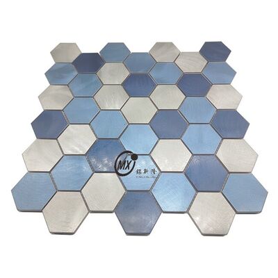 Prezzo buono Piastrelle a mosaico esagonali in metallo spazzolato misto blu e argento - Decorazione per pavimenti e pareti di hotel/cucina/bagno in linea
