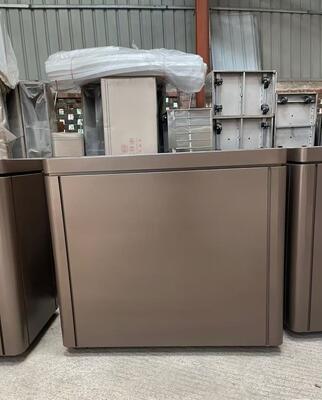 Prezzo buono Custom 304 in acciaio inossidabile Moderno Rectangle Flower Planter Box per la decorazione del giardino in linea