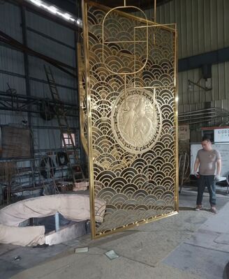 Prezzo buono Asian Cultural Pattern Stainless Steel Decorative Screen in linea