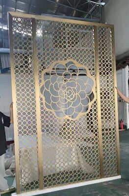 Prezzo buono Classical Stainless Steel Partition with Floral & Leaf Motif in linea