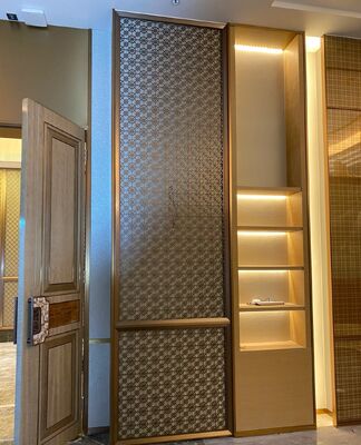 Prezzo buono Romantic Style Stainless Steel Room Divider for Hotel Lobby in linea
