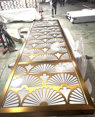 Prezzo buono Pannello divisorio in acciaio inossidabile per showroom in linea