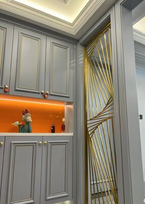 Prezzo buono Pannello murale moderno in metallo scanalato – divisorio decorativo per interni in linea