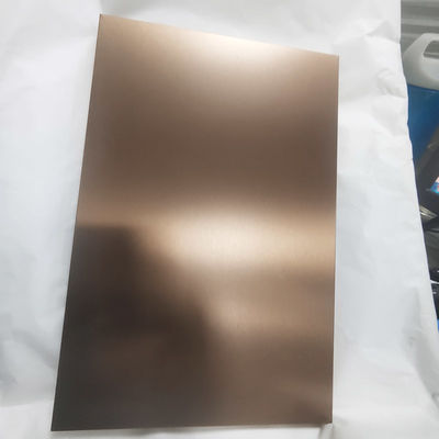 Prezzo buono Argento 28MM Colore Rosa Oro PVD Sabbia Sfregata Fogli SS 304 Acciaio inossidabile Honeycomb Pannello di rivestimento per pareti in linea